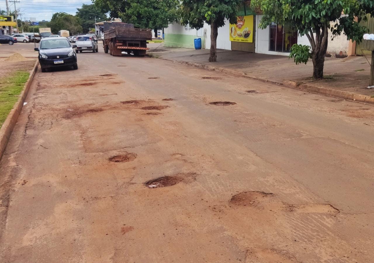 Destruída, Ribas faz 79 anos dia 19; prefeito promete 'pacotão' e moradores querem renúncia